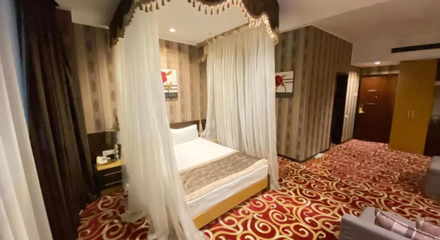 Полулюкс Мариотель Бишкек