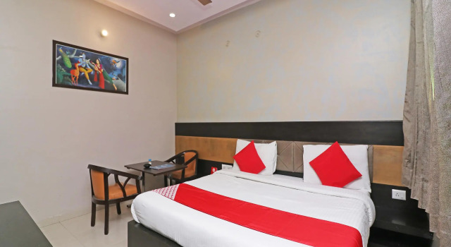 Capital O 29029 RC Hotel, Prenota Hotel Hotel a Rewari con colazione, Colazione