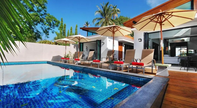 Семейная вилла с 2 комнатами рядом с пляжем Villa Labaron