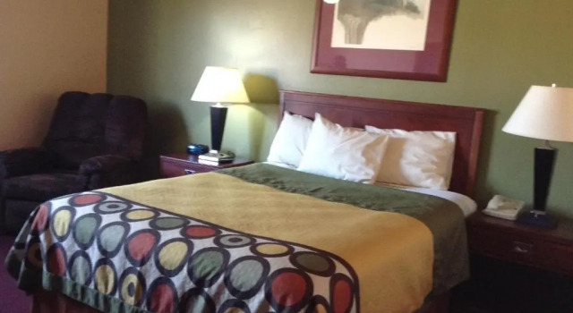 Номер Standard Heartland Hotel & Suites