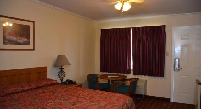 Двухместный номер Standard Inn of Uvalde