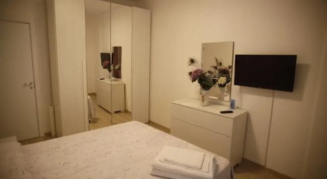 Lar Apartment, Rezerwuj Apartament Hotele w Carpathians - Romania z parkingiem, Parking
