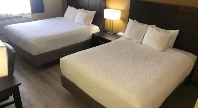 Четырёхместный номер Standard wallaceburg inn