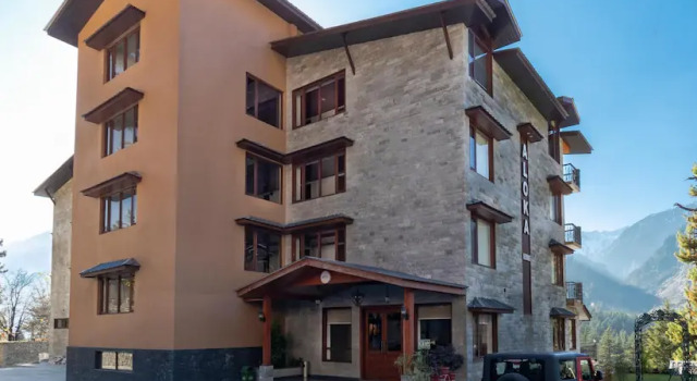Aloka Resort, Забронировать Курортный отель Отели Манали с бассейном, Бассейн