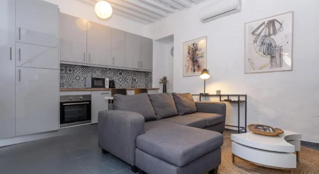 Коттедж Enjoy Estepona at our Fully equipped 2BR Town House, Beach- 1MIN