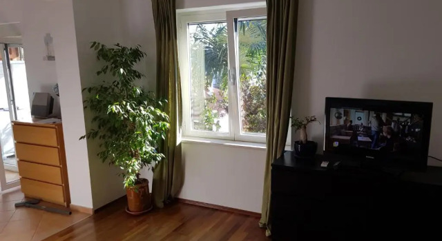 Апартаменты с видом на море Sunny apartment 150 m from the sea