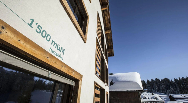 Turrabuel, Book Lejlighed Hoteller i Mittelbunden med parkering, Parkering
