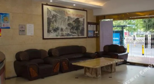 Home Inn Huaxuan Select Hotel (Shenzhen Meilin Runguang Branch), Boek Hotel Goedkope hotels in Guangdong