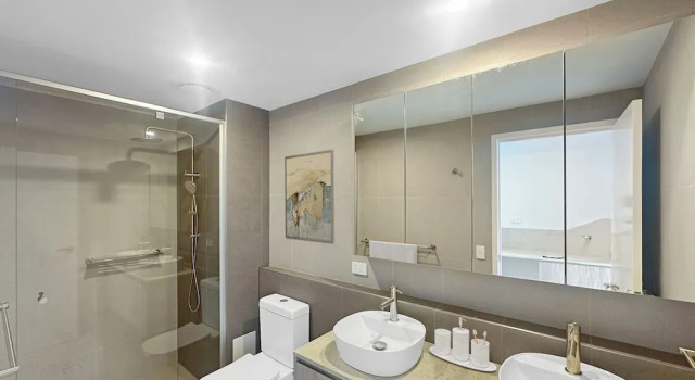 Апартаменты Lowanna Beach Resort Kawana