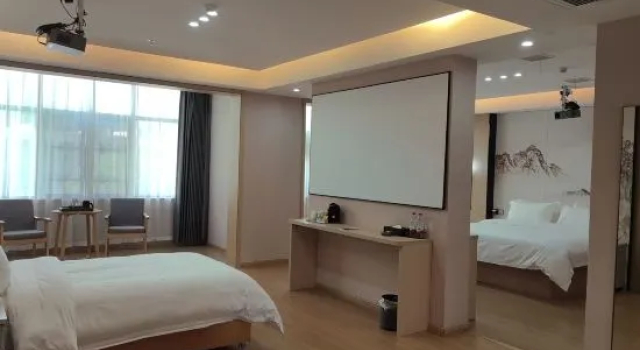 Люкс Deluxe Long Wan Hot Spring Hotel