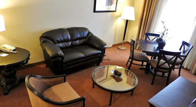 Люкс Holiday Inn Reynosa Zona Dorada by IHG