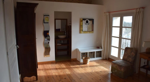 Chambres d’hôtes dans Maison d'artiste, Boek Hotel Galargues Hérault