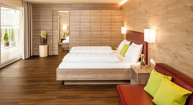 Aktiv Hotel Edelweiss, Забронировать Отель Отели и гостиницы Курон-Веноста, Отель