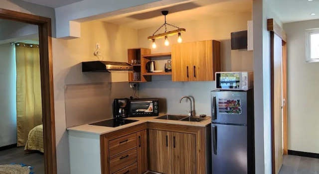 Люкс Comfort Phoenix Beach Apartments sea view