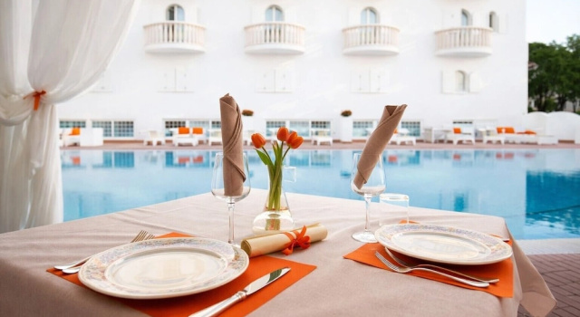 Hotiday San Felice Circeo, Reserva ahora Hotel Hoteles en El Lacio con aparcamiento, Aparcamiento