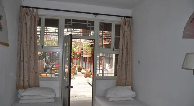 Номер Standard Three Legged Frog Hostel