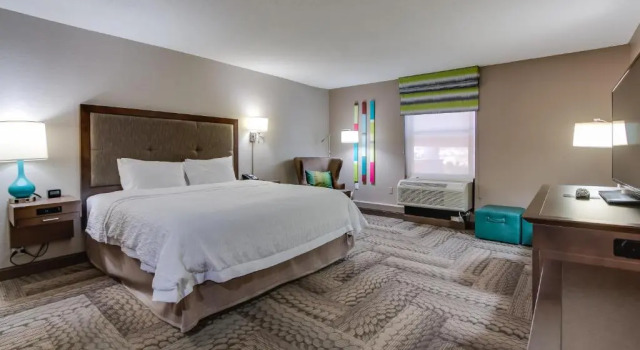 Luksusowy dwuosobowy pokój Hampton Inn Dickson