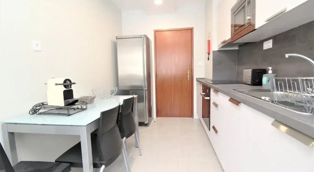 Апартаменты Grey Apartment in City Center with Sea View