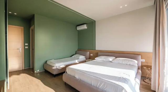 Трёхместный номер Standard с балконом и с видом на море Hotel Ble Ble Vlore