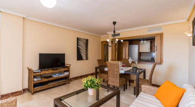 Apartamento Torreón del Mar 100m de la playa garage, Забронировать Апартаменты/квартира Отели Бенальмадена с парковкой, рядом с Индуистский храм, Парковка