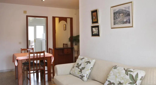 At087 clos, Varaa Hotelli Hotellit Tarragonès uima-altaalla, Uima-allas