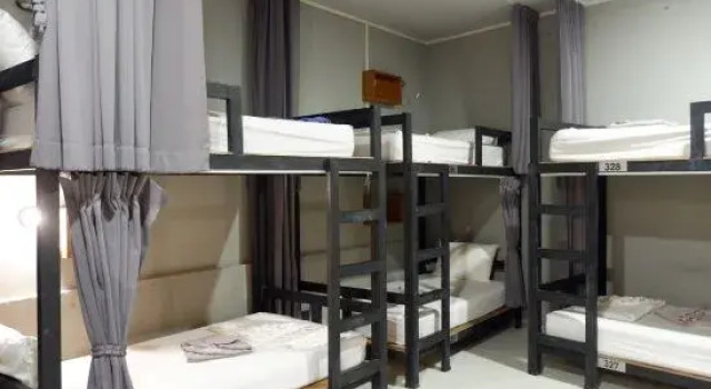 Pat în dormitor (dormitor pentru femei) Xingxiang Hostel