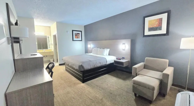 Двухместный номер Standard с балконом Quality Inn Fort Campbell