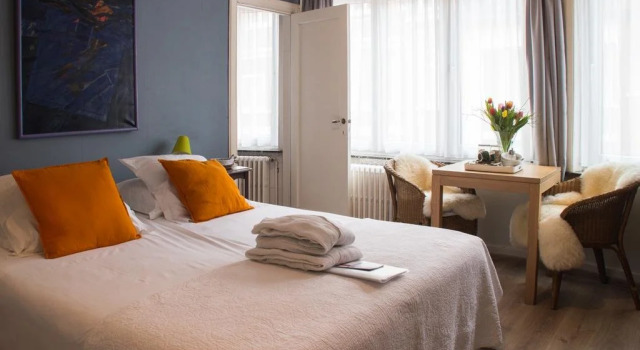 B&B Leonardo, Забронировать Отель Брюгге Западная Фландрия, рядом с Бладелин Корт