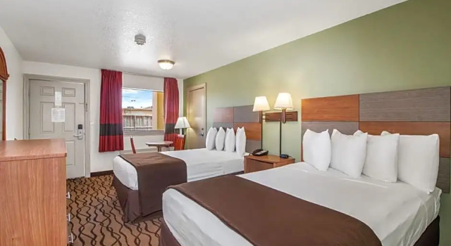 Четырёхместный номер Deluxe Motel 6 Classic Galveston, TX Beach-Seawall
