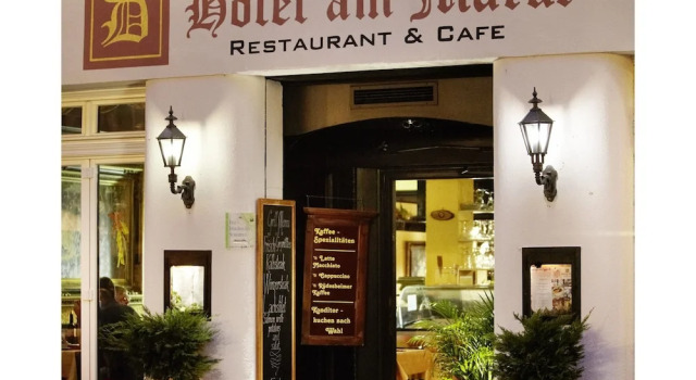 Hotel am Markt Bacharach, Забронировать Отель Отели Долины Среднего Рейна с парковкой, Парковка