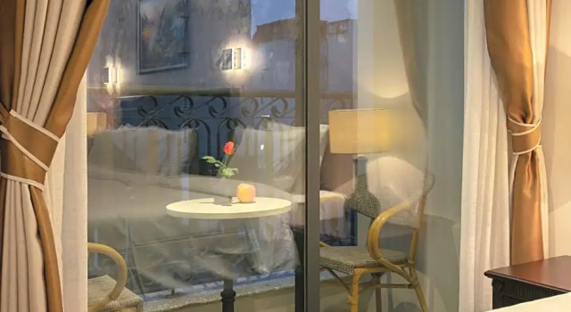 Полулюкс Golden Amour Hotel