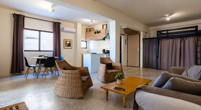 Апартаменты Acropolis Zen A Chic Home in the Center of It All