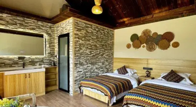 Kanas Shede Inn, Boek Hotel Burqin 
