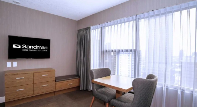 Двухместный номер Standard с мини-кухней Sandman Signature Calgary Downtown Hotel
