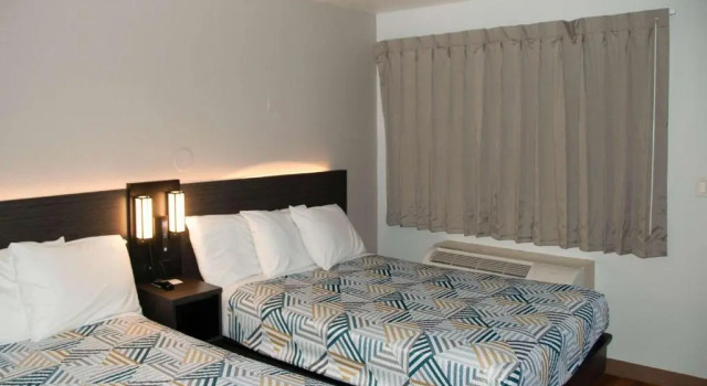 Четырёхместный номер Deluxe Motel 6-Carson City, NV