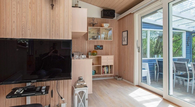 Adorable Holiday Home in Væggerløse With Barbecue, Prenota Hotel Væggerløse Falster