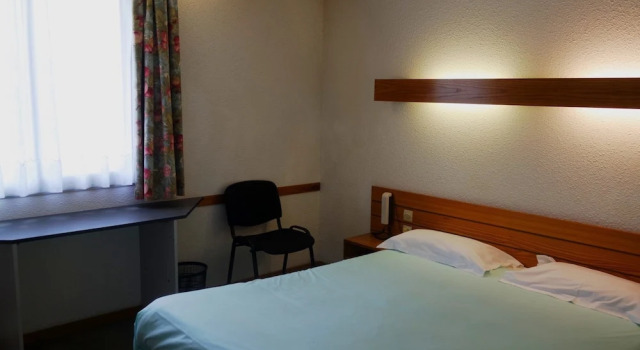 Appart'Hôtel Le Tulipier, Rezervovat Hotel Cransac Aveyron