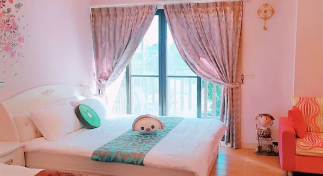Номер Deluxe Birds Flower B&B
