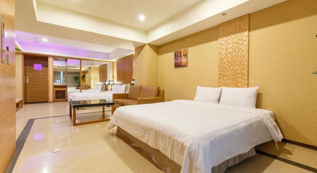 Standard Vierer Zimmer SLV Hotel Group-SLV Business Hotel