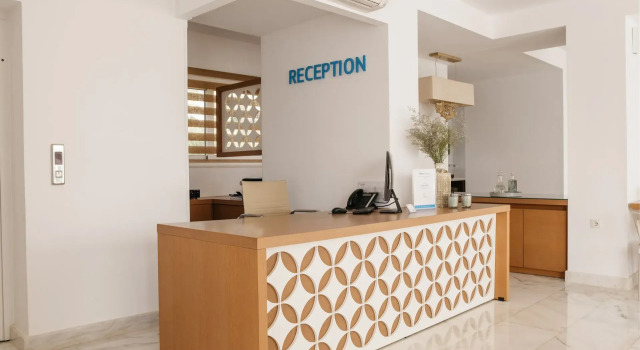 Cyano Hotel, Забронировать Отель Агиос-Василиос Ираклион