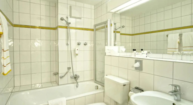 Полулюкс Alpenhotel Kronprinz