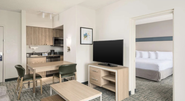Люкс c 1 комнатой Homewood Suites Miami Airport/Blue Lagoon