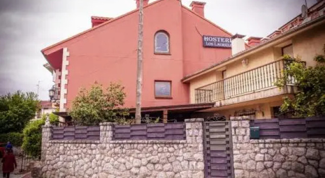 Hosteria Los Laureles, Varaa Hotelli Noja Cantabria Coast
