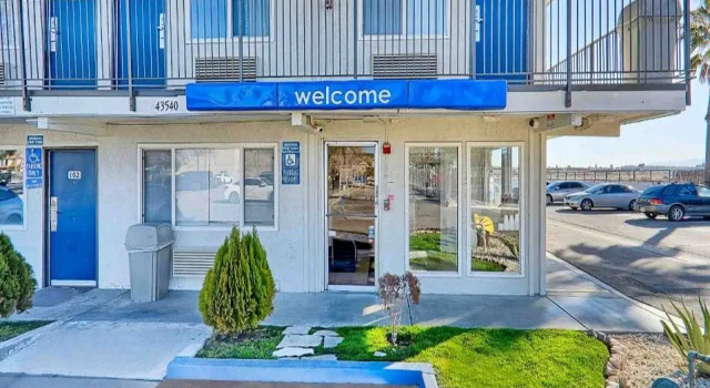 Motel 6 Lancaster, Rezerwuj Motel Lancaster Kalifornia