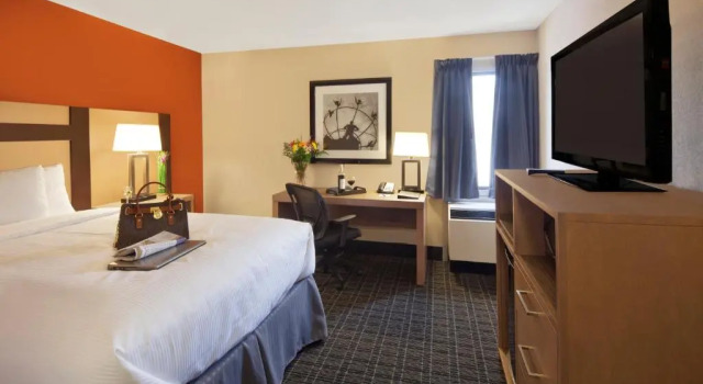 Двухместный номер Standard Stay Inn Express Toronto