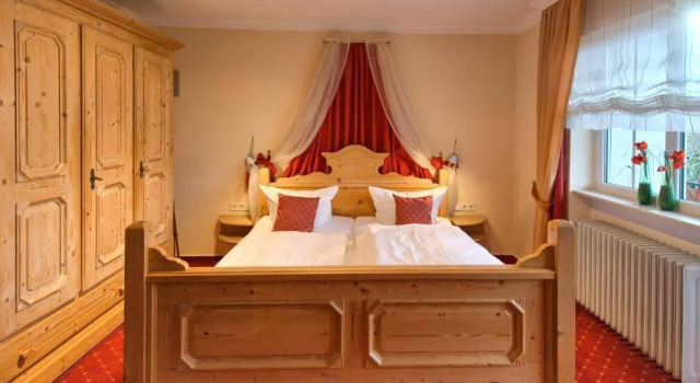 Hotel & Restaurant Kaiserhof, Забронировать Отель Бад-Беллинген Markgräflerland