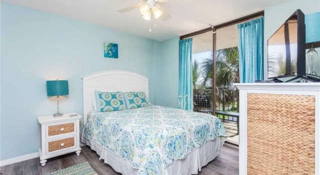 Sand Dollar Iii 308 - Three Bedroom Condo, Rezerwuj Hotel Hotele w Saint Augustine Area z parkingiem, Parking