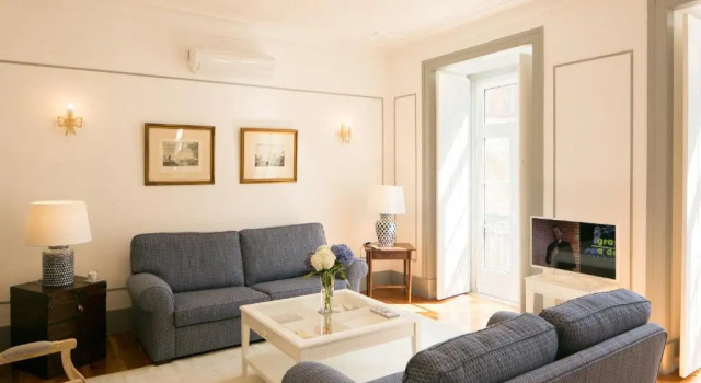 Апартаменты Deluxe Classic and Super Central Apartment 20 by Lisbonne Collection