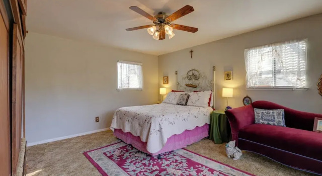 Walk to Downtown: Eclectic Murphys Home w/ Decks!