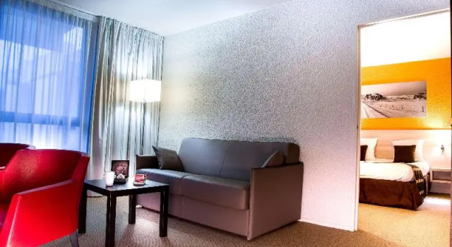 Номер Standard с видом на сад Best Western Saint-Etienne Porte du Forez